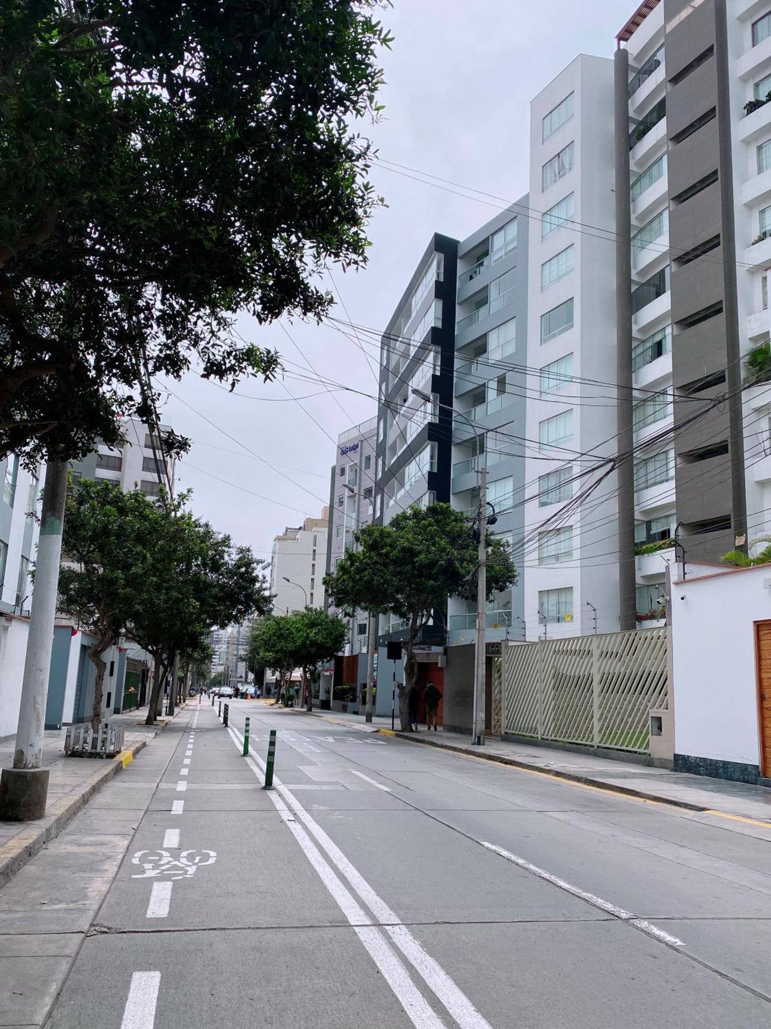 Sm1 Y Bano Privado Miraflores